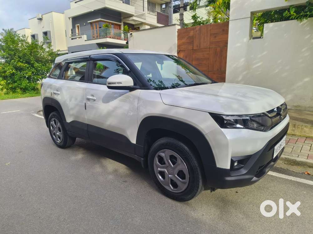 Maruti Suzuki Brezza Vxi At, 2024, Petrol