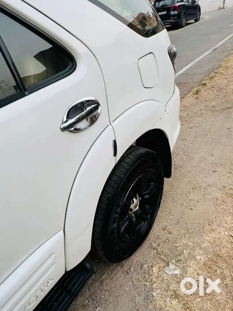 Toyota Fortuner Diesel 2015