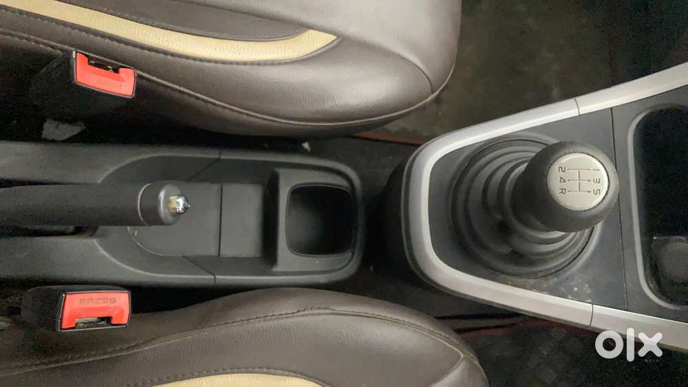 Maruti Suzuki Ritz Vxi, 2012, Petrol