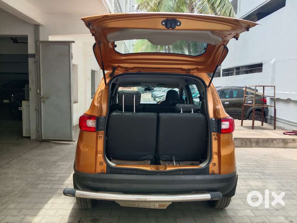 Renault Triber Rxz, 2022, Petrol