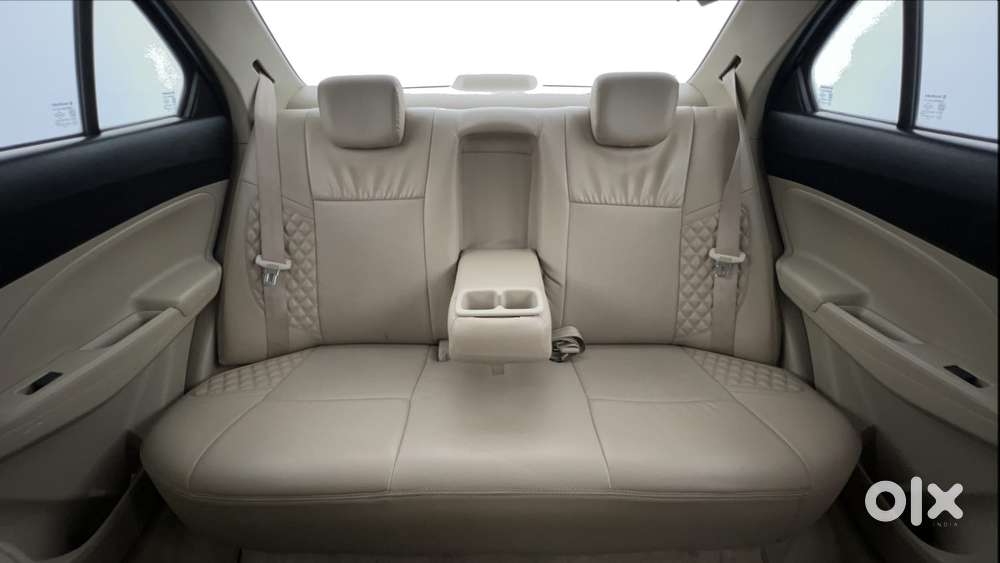 Maruti Suzuki Dzire 1.2 Vxi, 2022, Petrol