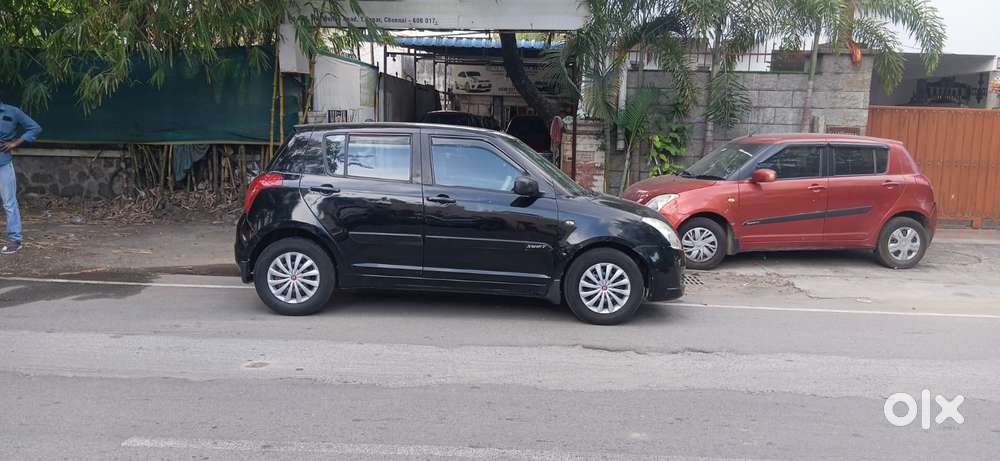 Maruti Suzuki Swift Vxi + Manual, 2006, Petrol
