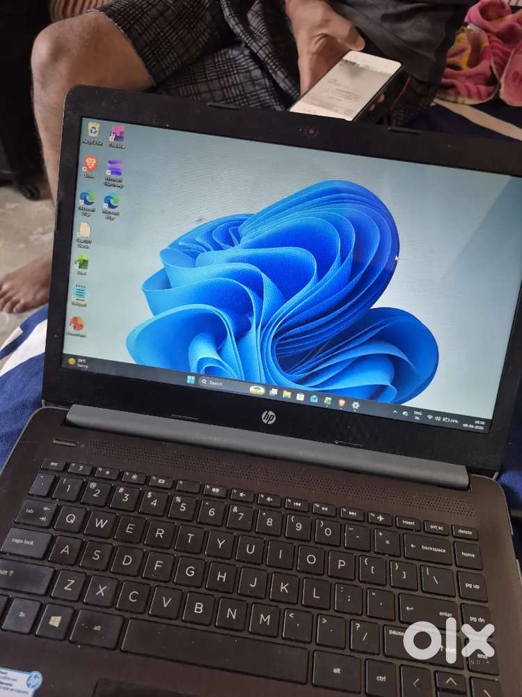 HP laptop i5 8 gen