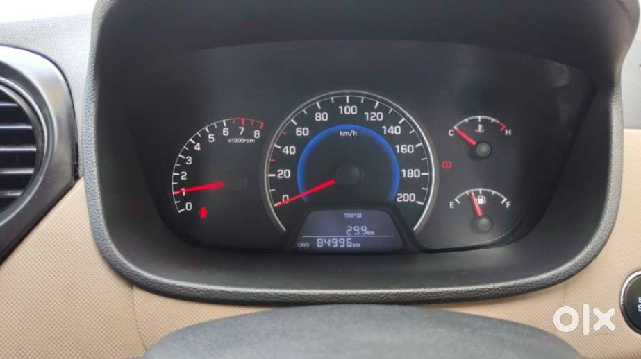 Hyundai I10 Sportz, 2014, Petrol