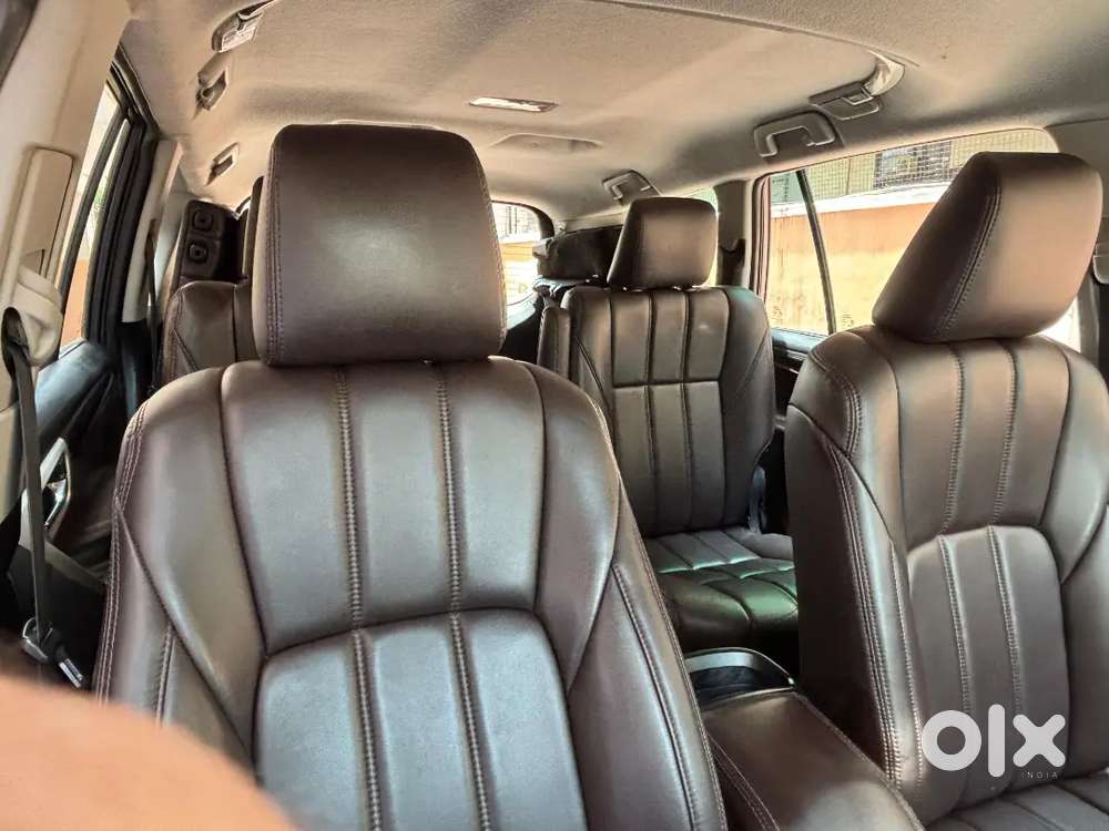 Toyota Innova Crysta 2.4v Diesel 2016  Single Owner  Rj14 Registered