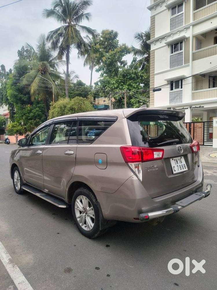 Toyota Innova Crysta 2.8z Automatic, 2016, Diesel