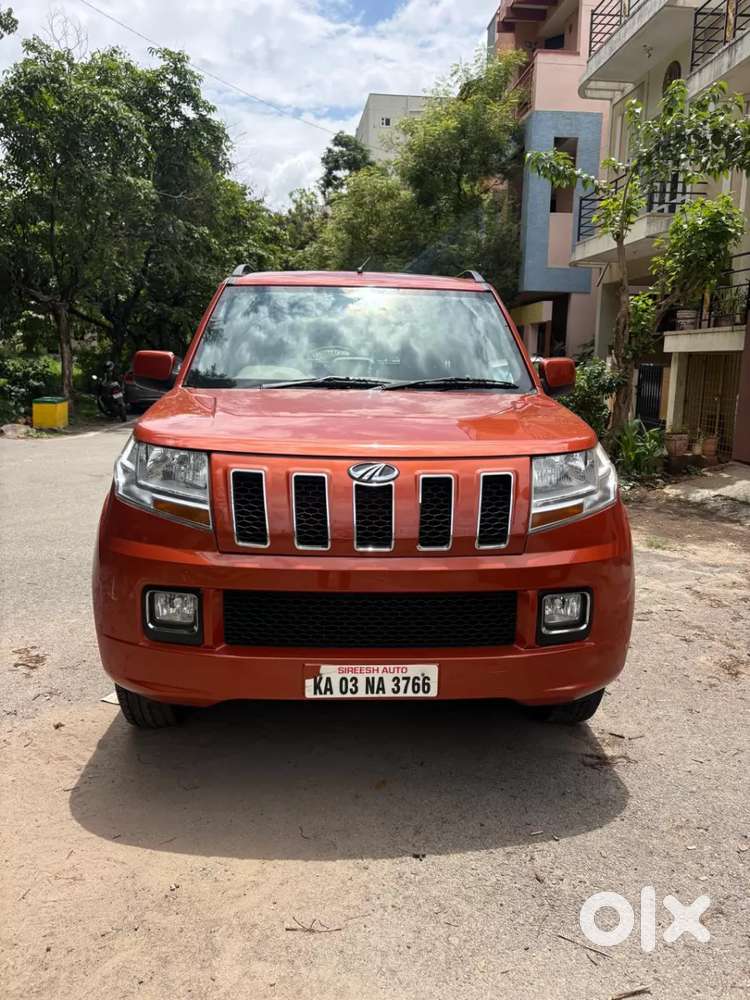 Mahindra Tuv 300 Mhawk100 T8 Dual Tone, 2017, Diesel