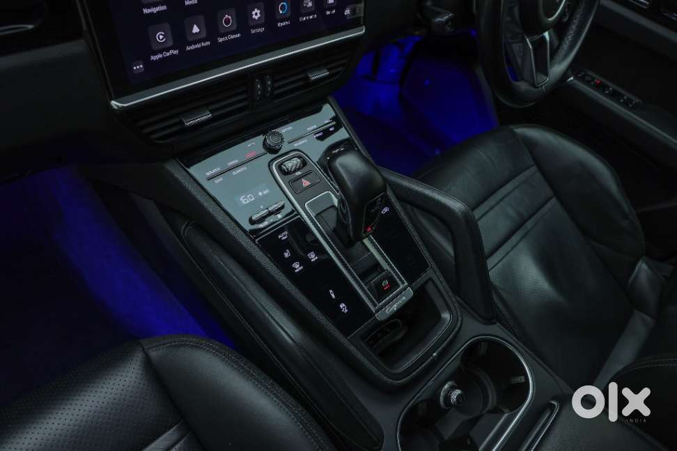 Porsche Cayenne Platinum Edition, 2022, Petrol