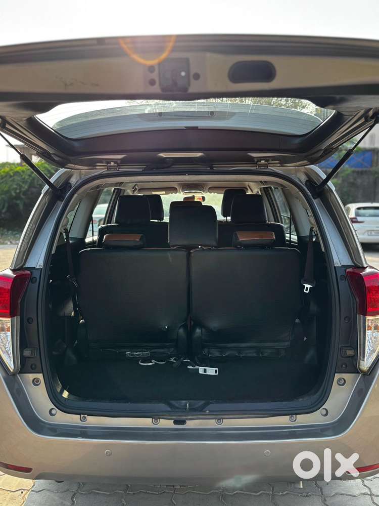 Toyota Innova Crysta