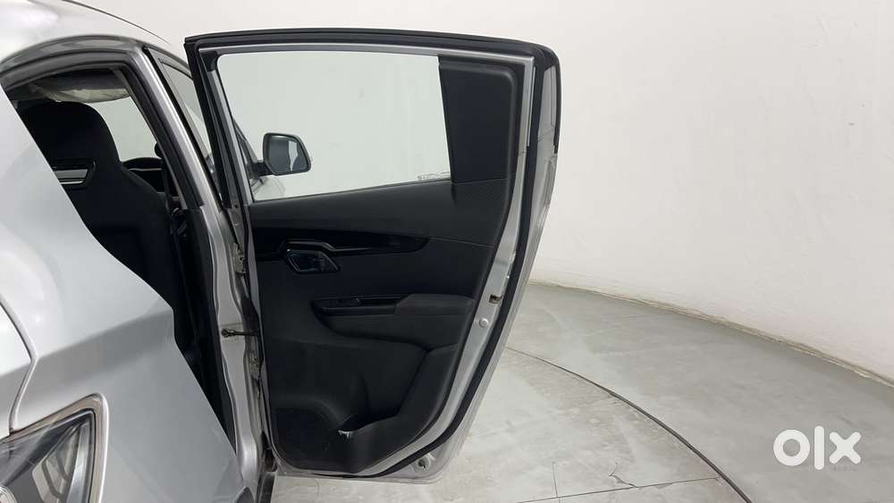 Mahindra Kuv100 Nxt 1.2 K8 Diesel 6 Str, 2017, Diesel