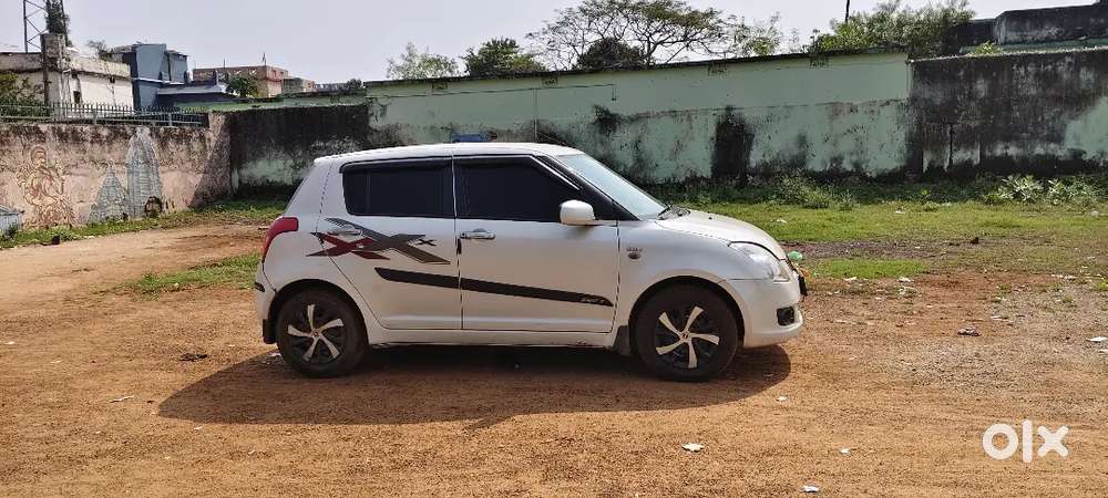 Maruti Suzuki Swift 2010 Diesel 130710 Km Driven