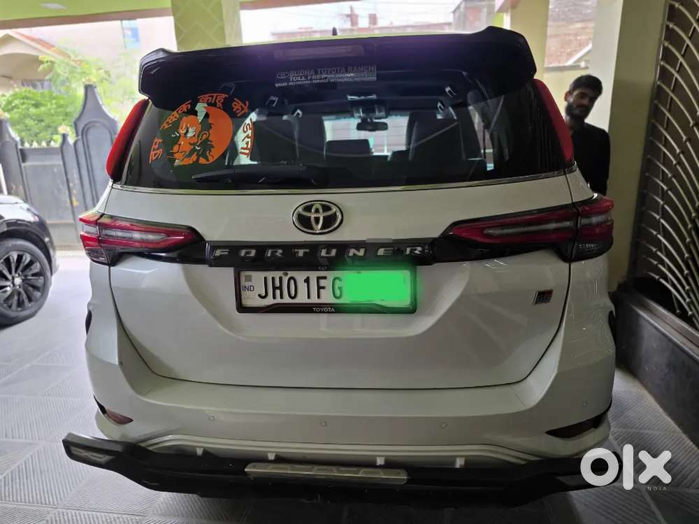 Toyota Fortuner Legender 2023
