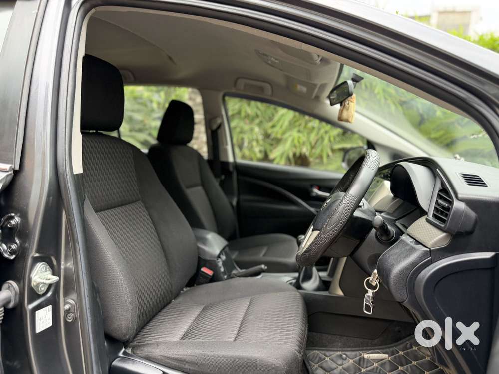 Toyota Innova Crysta [2020-ongoing] 2.4 Gx 7 Str, 2021, Diesel