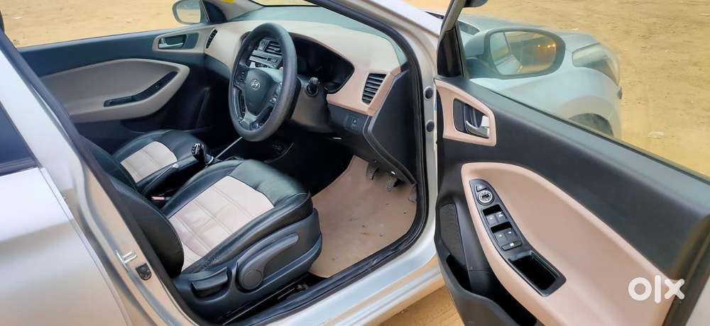 Hyundai Elite I20 Sportz (o) 1.4, 2016, Diesel