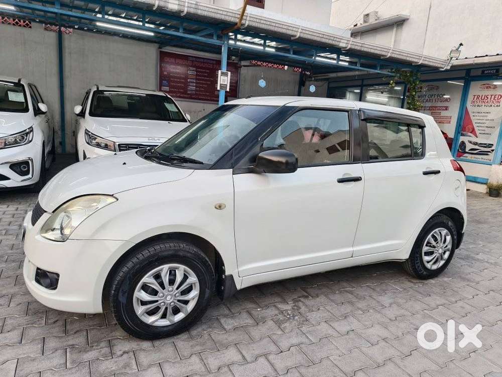 Maruti Suzuki Swift 2004-2010 Vxi Bsiii, 2011, Petrol