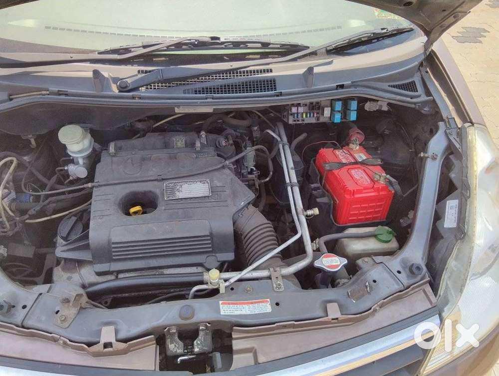 Maruti Suzuki Zen Estilo Lxi Bs Iv, 2013, Petrol