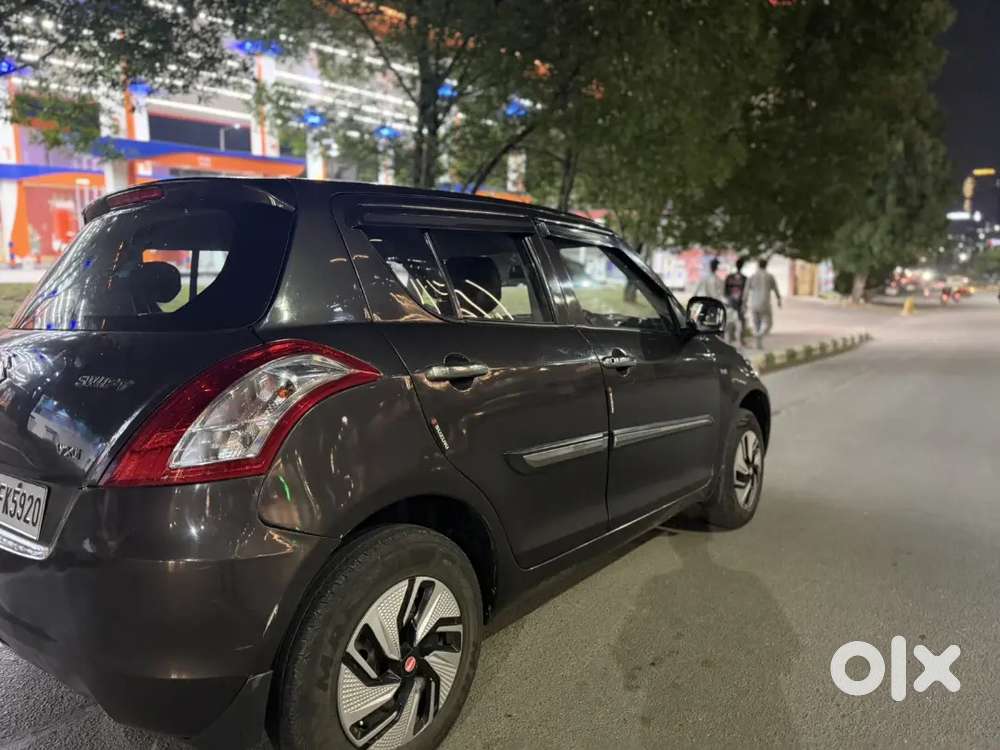 Maruti Suzuki Swift Petrol 2017
