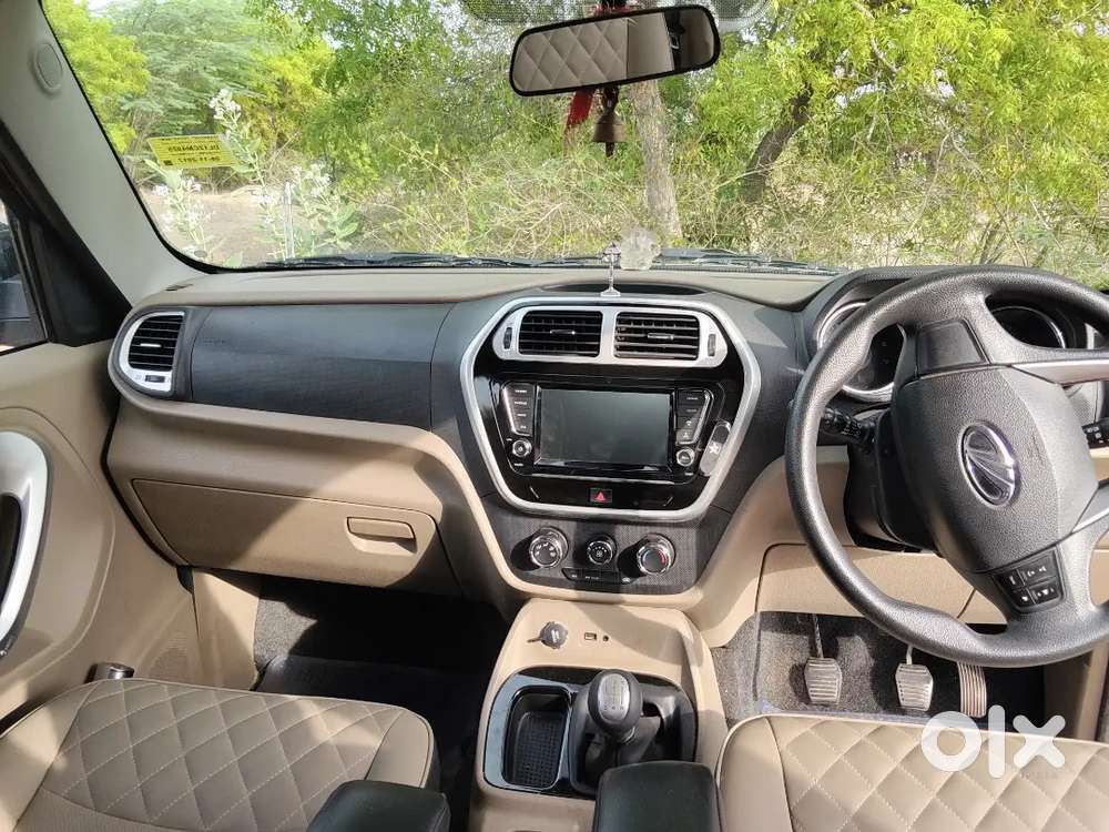 Mahindra Tuv 300 2017