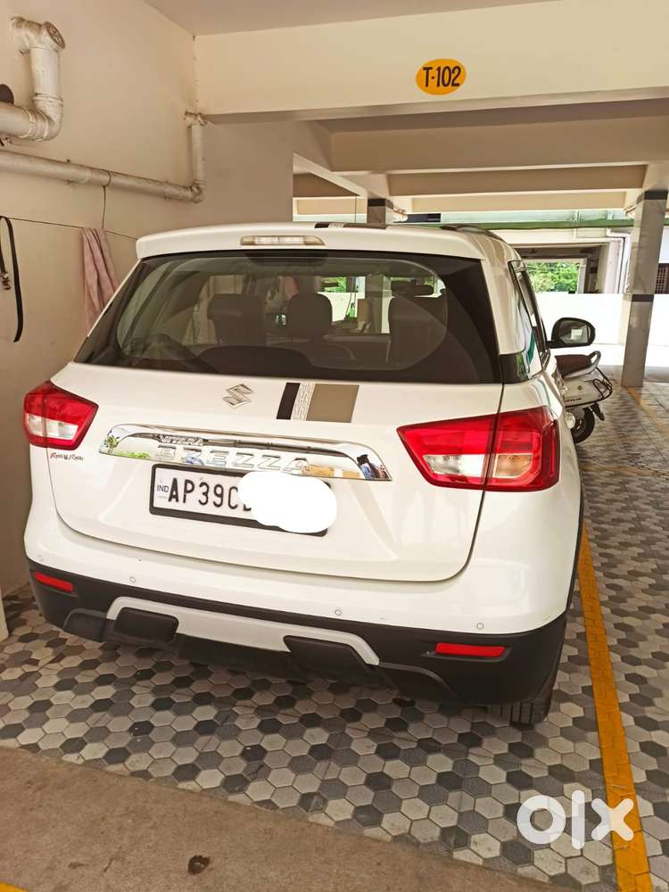 Maruti Suzuki Dzire 1.2 Zxi Plus Amt, 2023, Cng & Hybrids