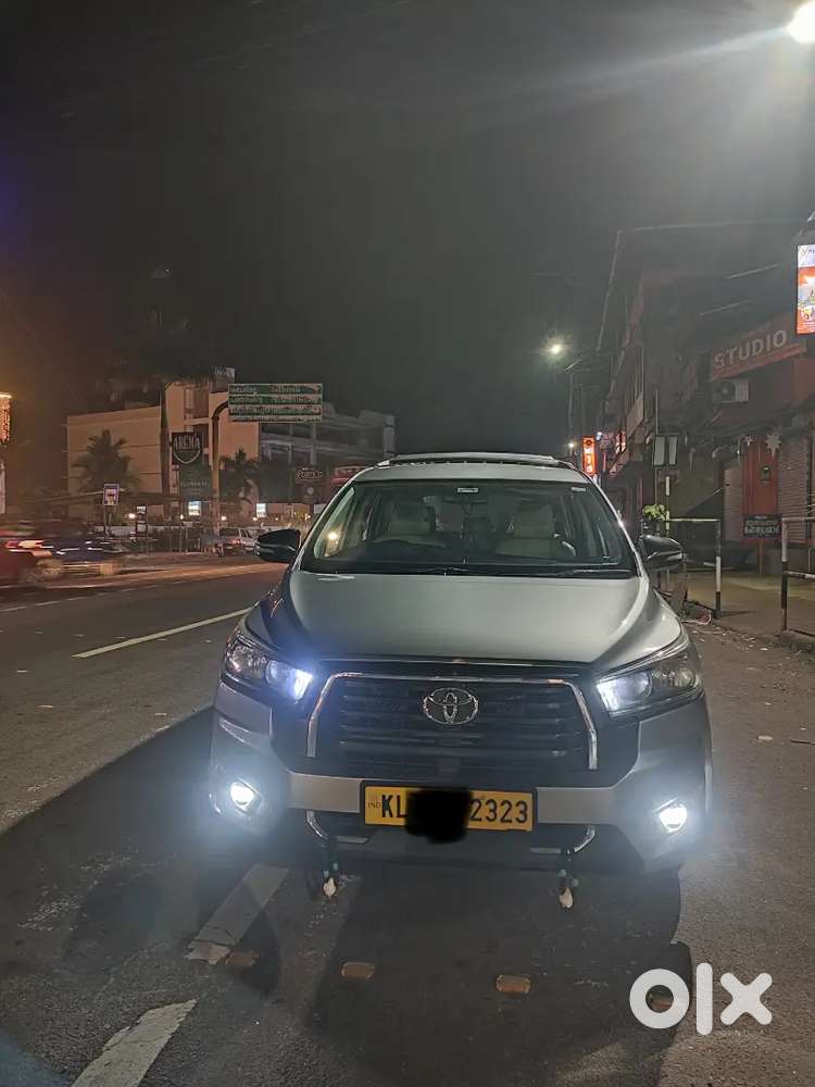 Toyota Innova Crysta 2016