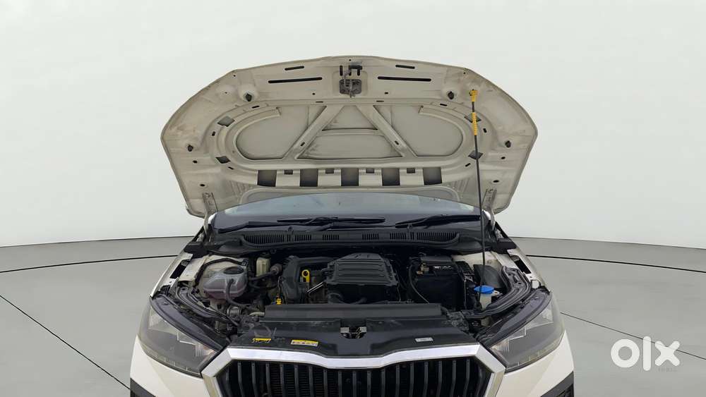Skoda Slavia Ambition 1.5l Tsi Mt, 2022, Petrol