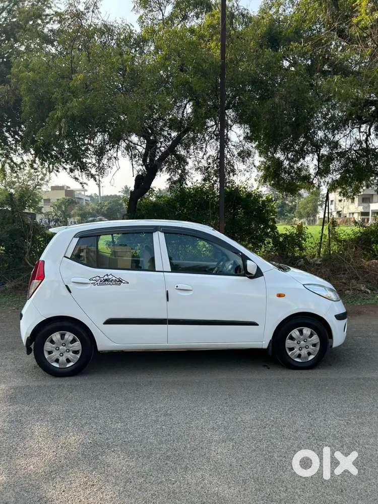Hyundai I10 Sportz Automatic Petrol Good Condition