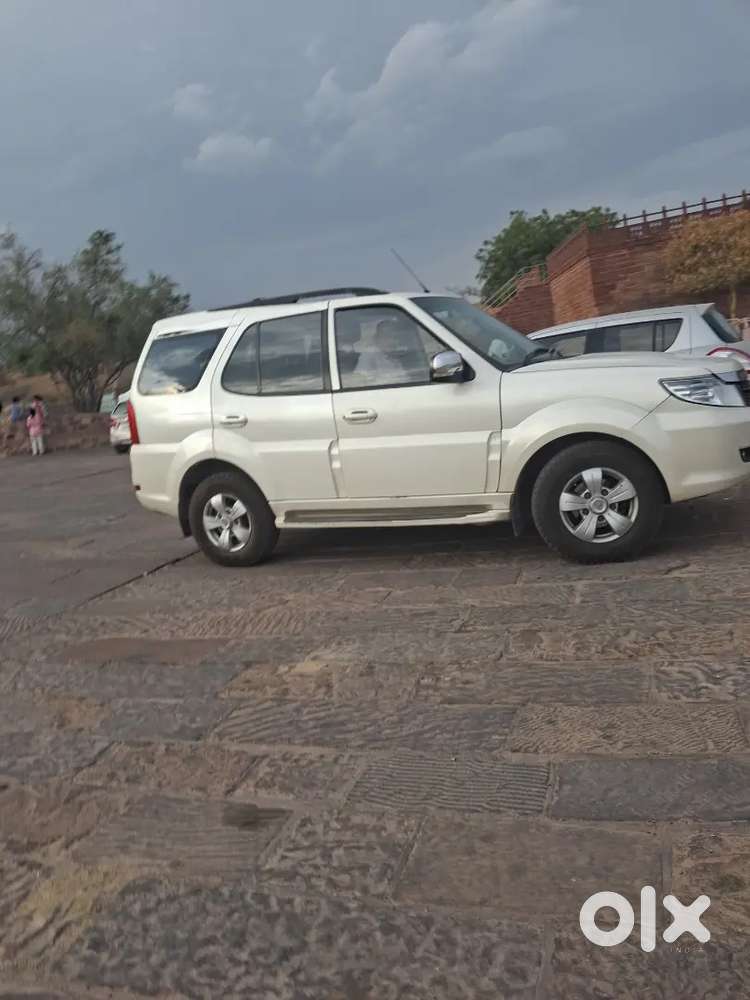 Tata Safari Storme 2014 Diesel 98000 Km Driven