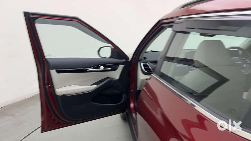 Kia Seltos 1.5 Htx At Petrol, 2022, Petrol