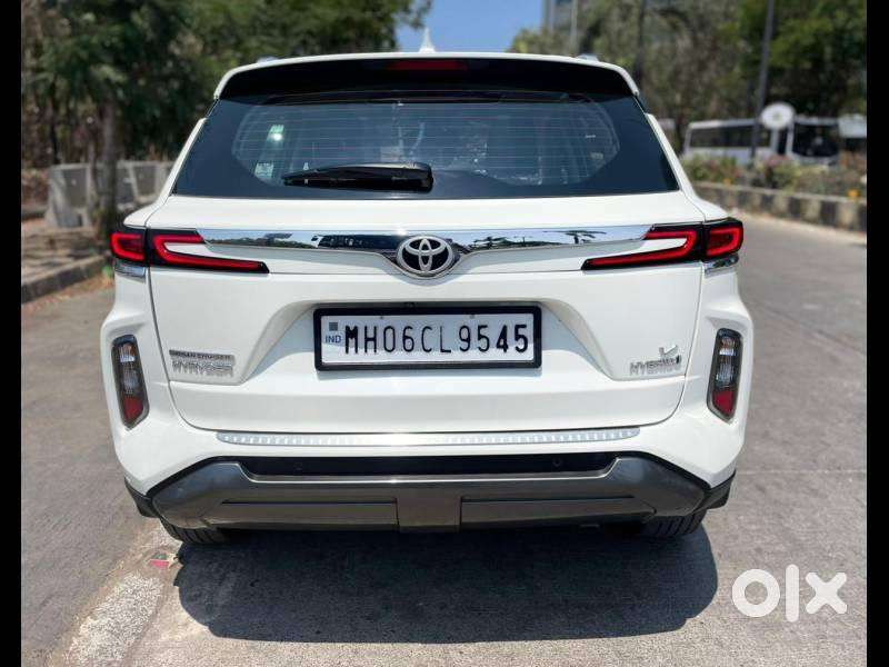 Toyota Urban Cruiser Hyryder 1.5 V Hybrid, 2025, Petrol