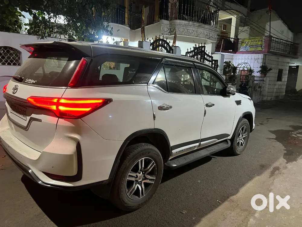 Toyota Fortuner Legender 2020