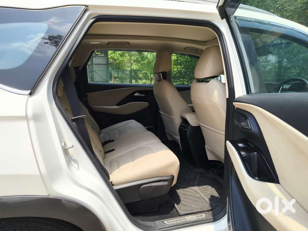 Mg Hector Sharp Pro 1.5 Turbo Cvt, 2025, Petrol