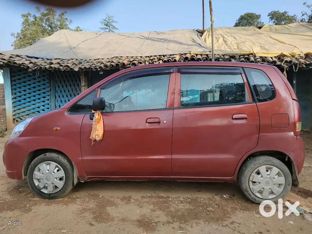 Maruti Suzuki Zen Estilo 2010