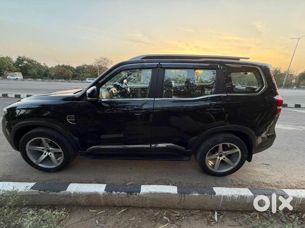 Mahindra Diesel Car 2025