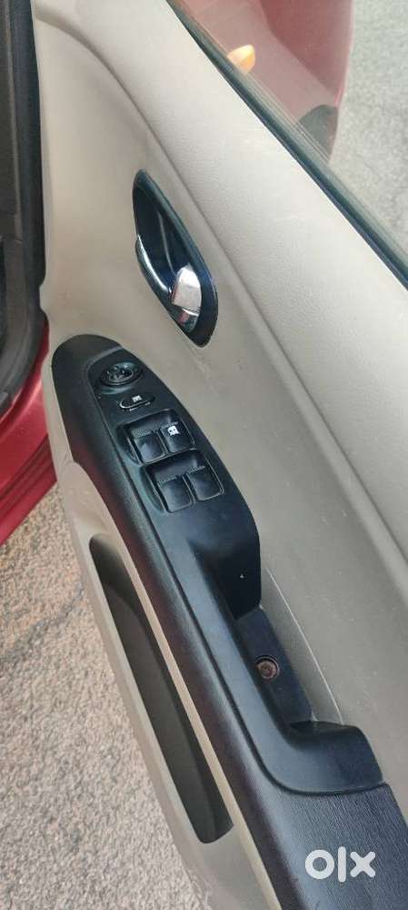 Hyundai I10 Sportz, 2013, Petrol
