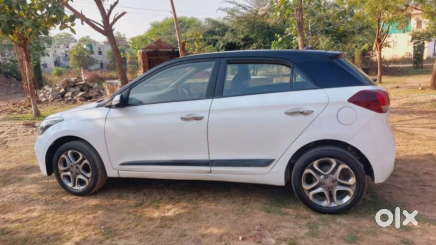 Hyundai I20 Asta (o) 1.2 Mt, 2019, Petrol