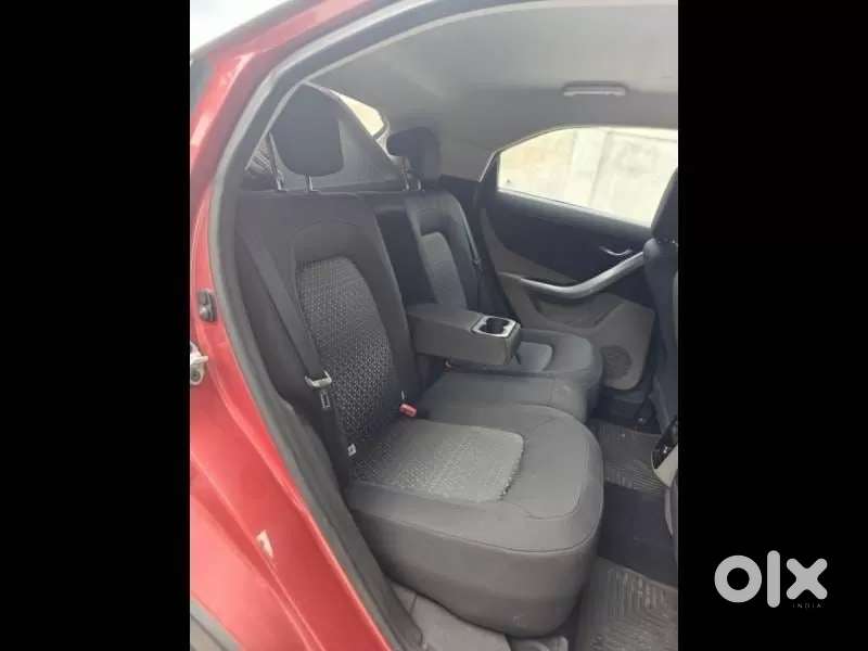Tata Nexon 1.2 Revotron Xza Plus Dualtone, 2018, Petrol