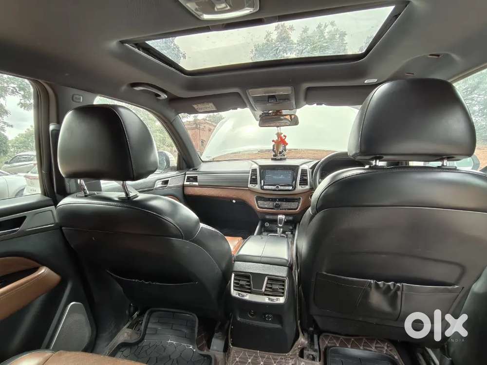 Mahindra Alturas G4 Diesel 2019