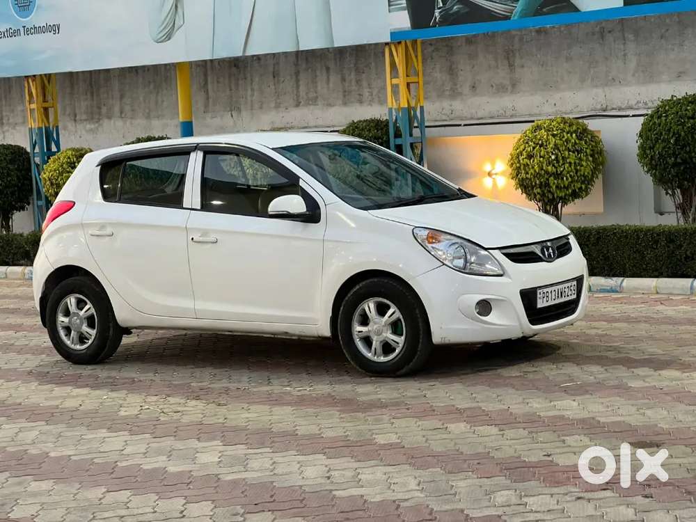 Hyundai I20 2011 Diesel 109000 Km Driven