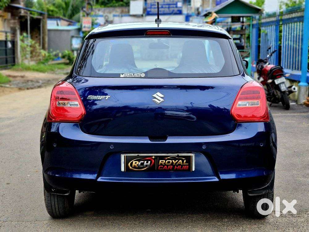 Maruti Suzuki Swift 1.2 Lxi (o), 2022, Petrol