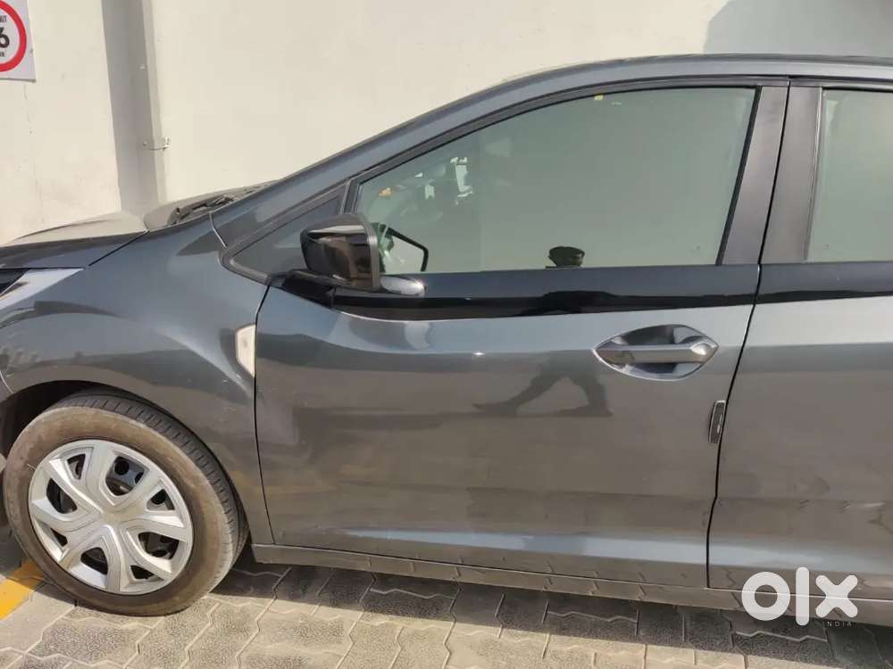 Tata Altroz 2025 Petrol Good Condition