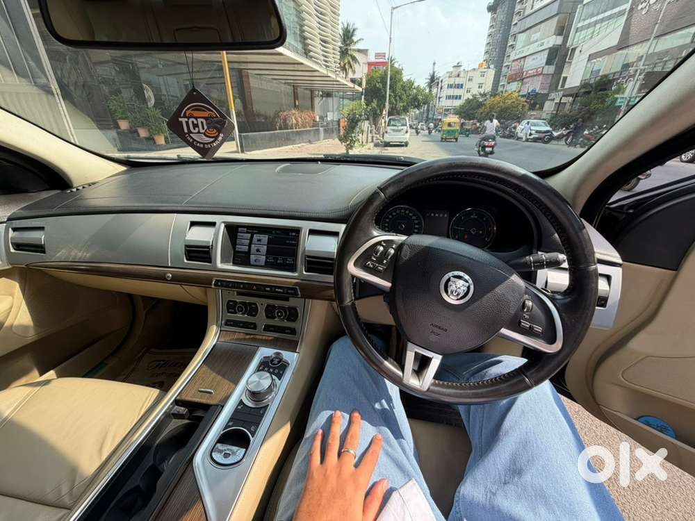 Jaguar Xf Diesel 2014 Year