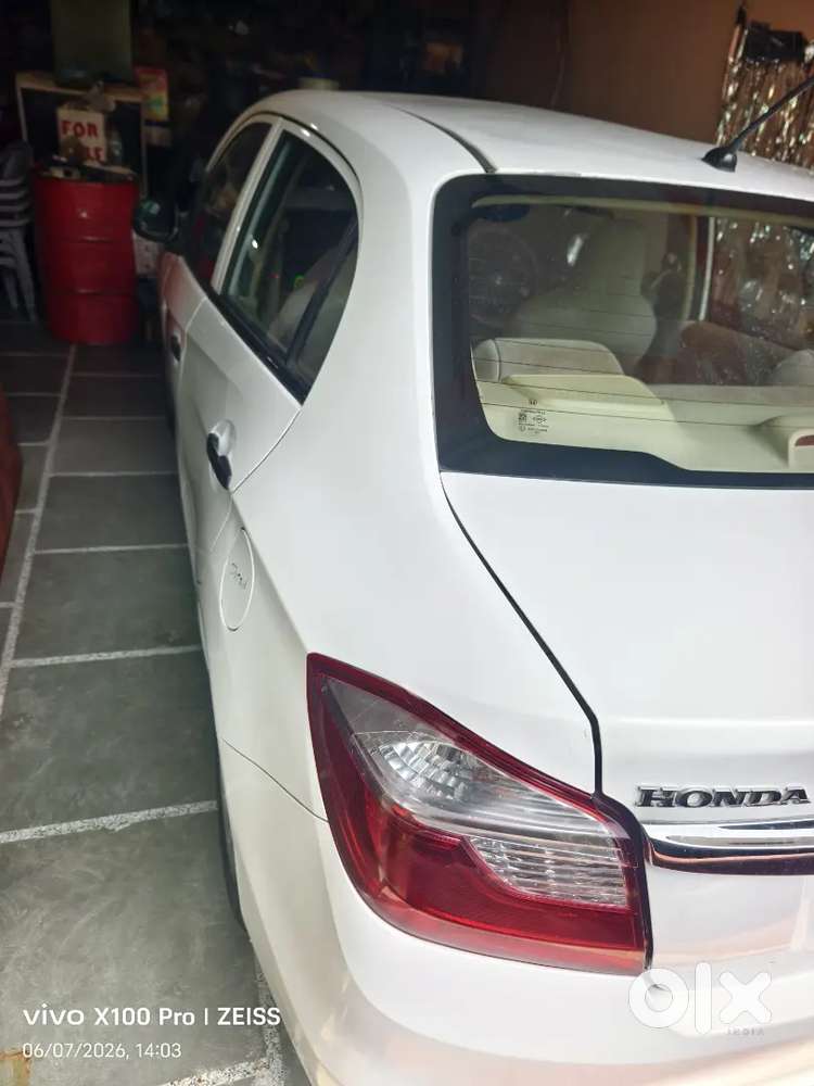 Honda Amaze Showroom Condition