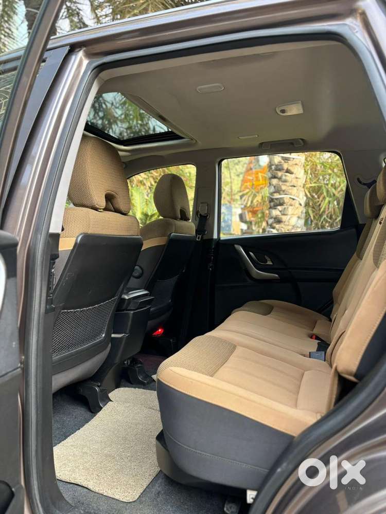 Mahindra Xuv500 W9 1.99, 2021, Diesel