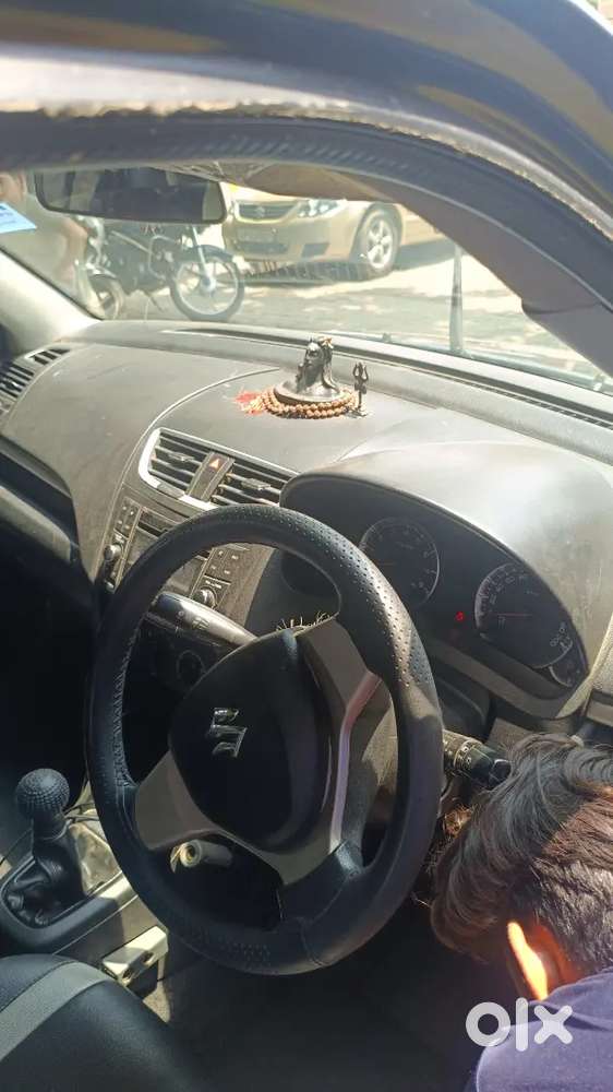 Maruti Suzuki Swift Vxi 2016
