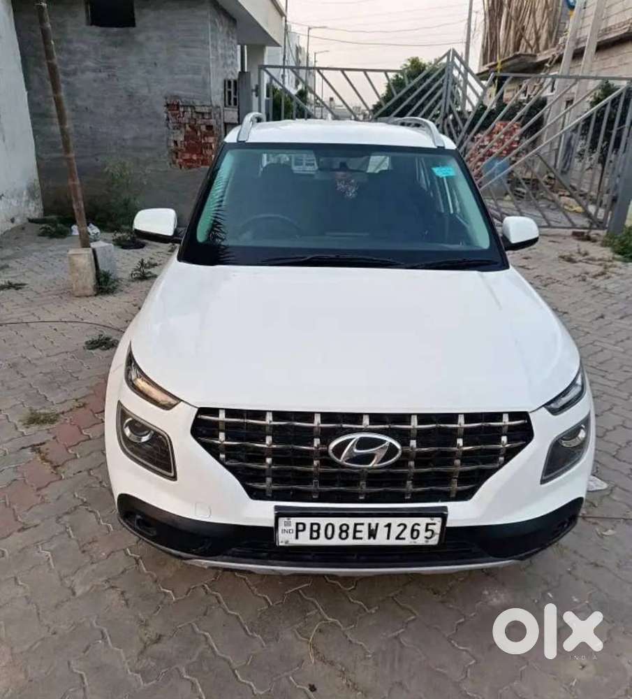 Hyundai Venue 1.2 S Plus, 2022, Petrol