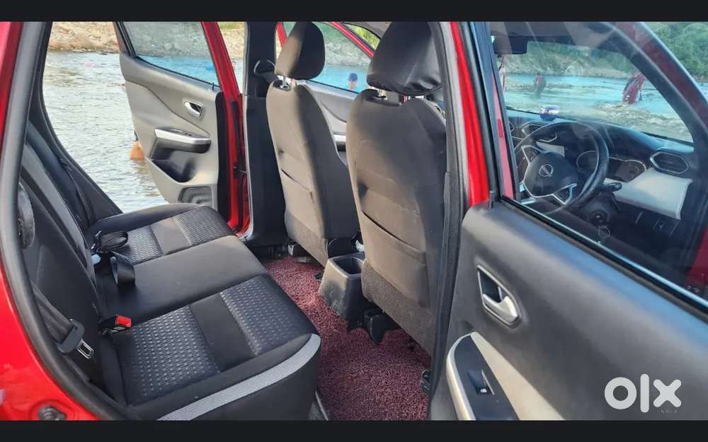 Nissan Magnite 1.0 Xv 2022 Petrol