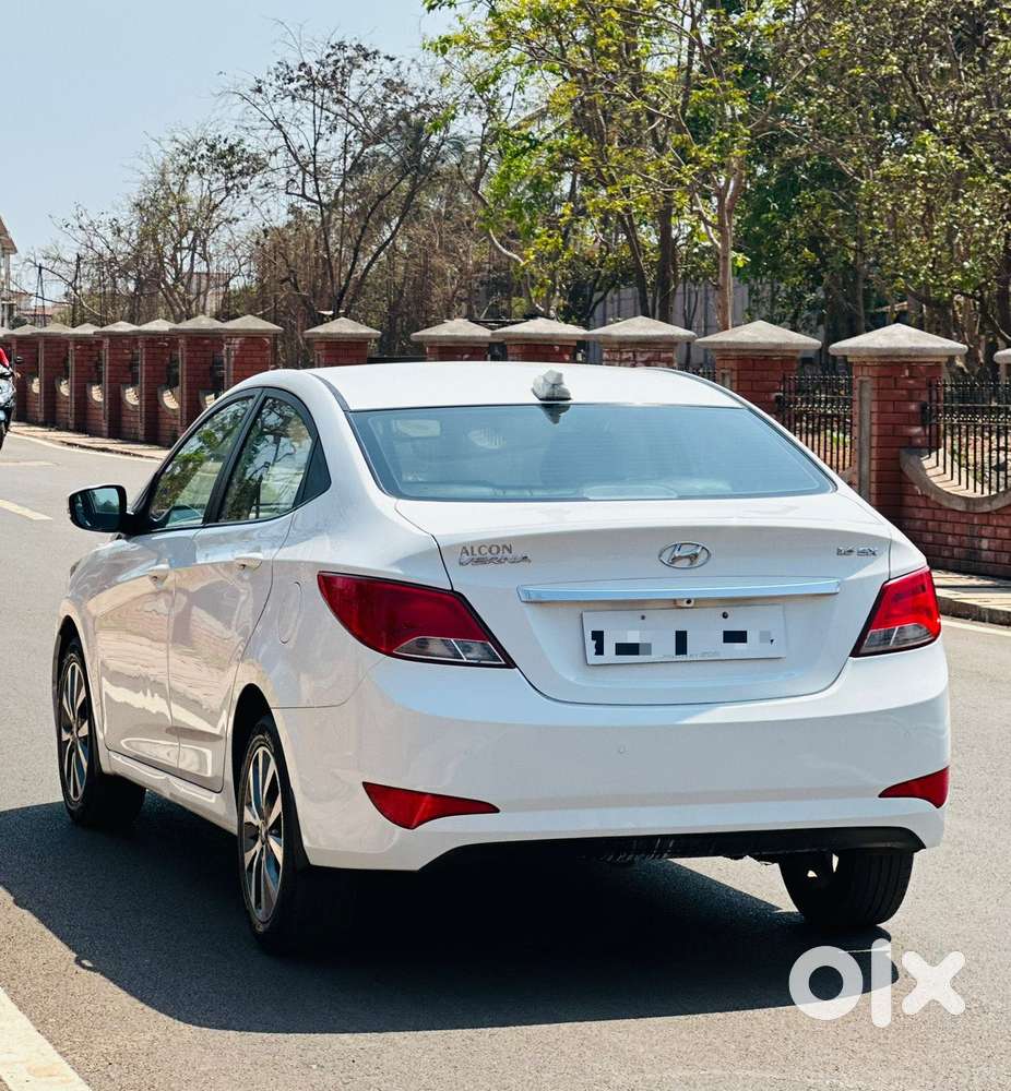 Hyundai Verna [2015-2018] Fluidic 4s 1.6 Vtvt Sx, 2016, Petrol