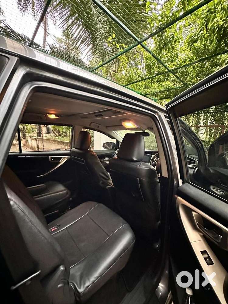 Toyota Innova Crysta