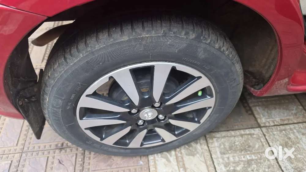 Etios Liva Vxd Dual Tone