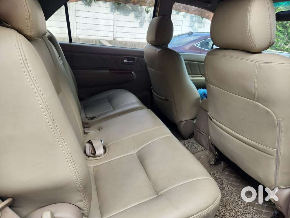 Toyota Fortuner 3.0 4x4 Anniversary Edition Mt, 2011, Diesel